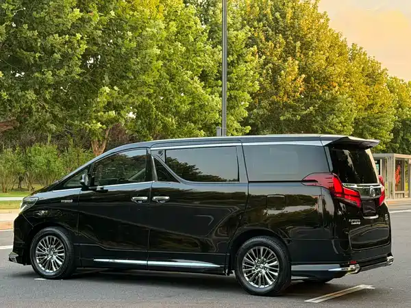 Toyota Vellfire 2020