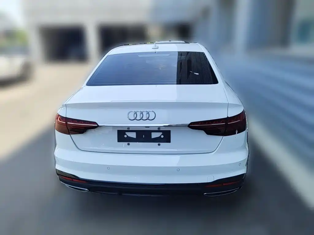 Audi A4L 2021 — фото 10