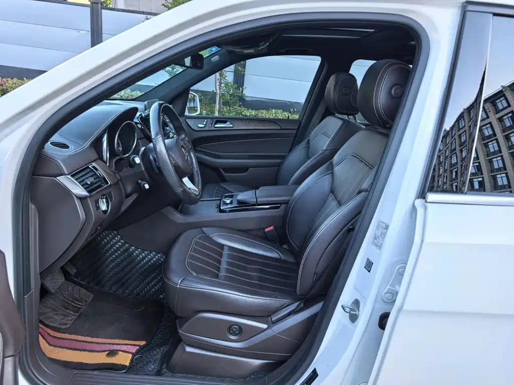 Mercedes-Benz GLE 2018 — фото 13
