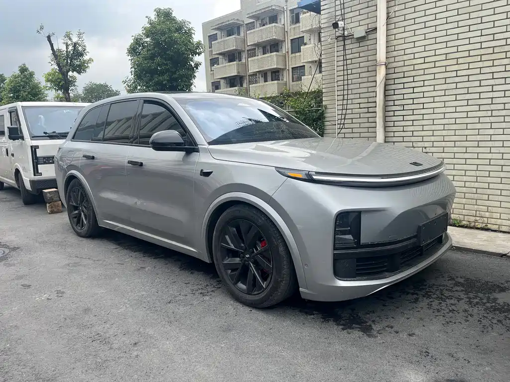 Li Auto Li L8 2023