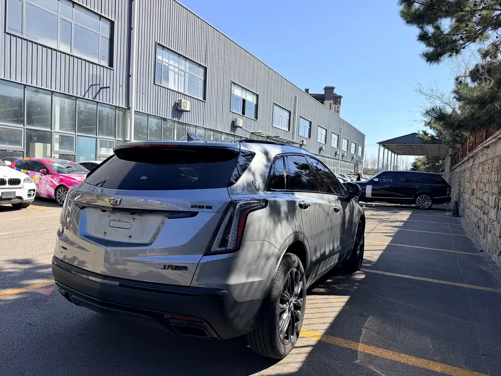 Cadillac XT5 2023 — фото 9