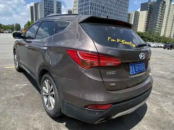 Hyundai Santa Fe 2016