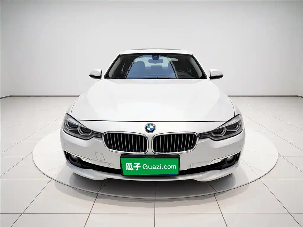 BMW 3 Series 2018 — фото 3