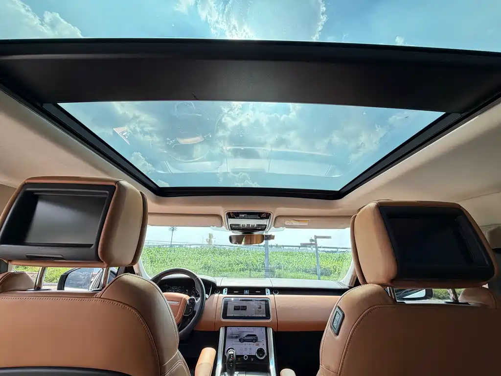 Land Rover Range Rover Sport 2018 — фото 24