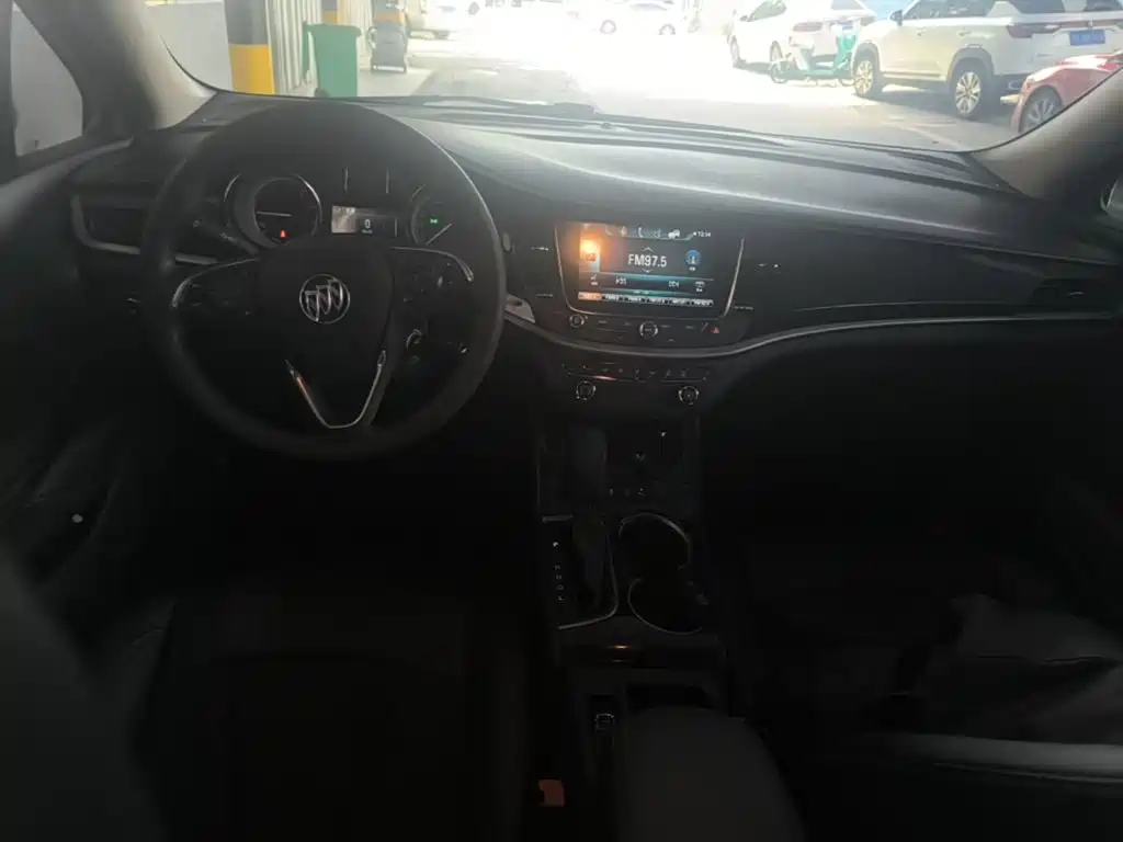Buick Verano 2018 — фото 10