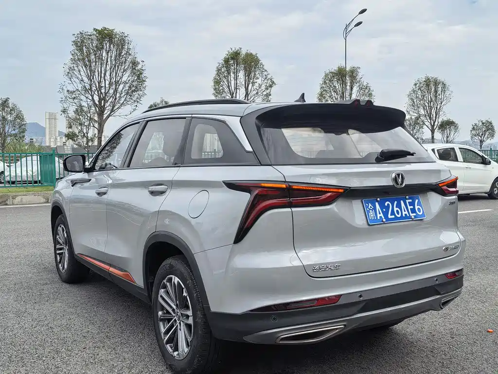 Changan CS75 PLUS 2021 — фото 13