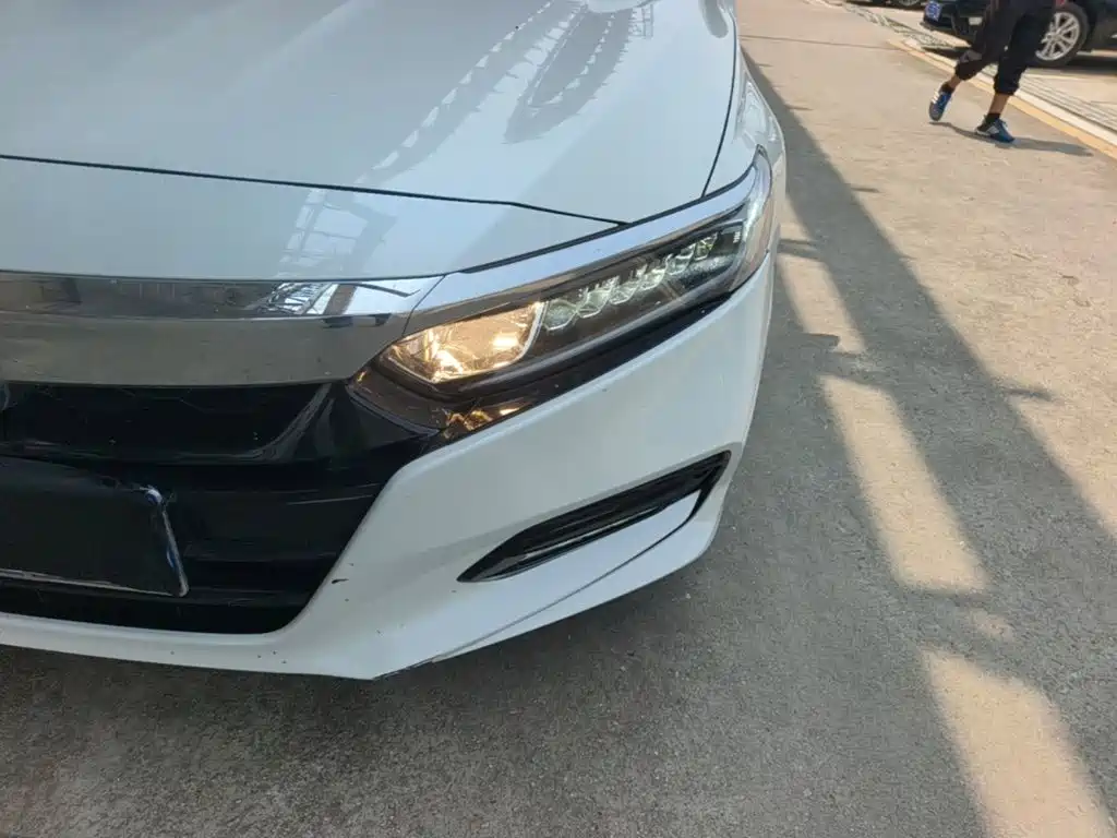Honda Accord 2019 — фото 24