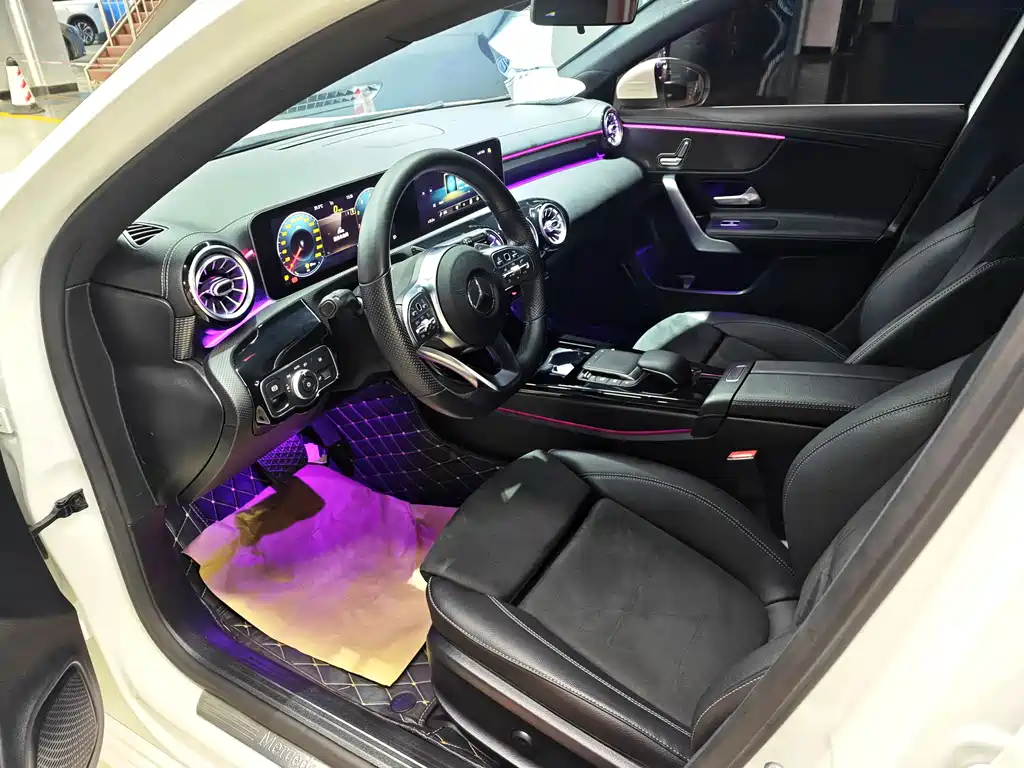 Mercedes-Benz A-Class 2020 — фото 6