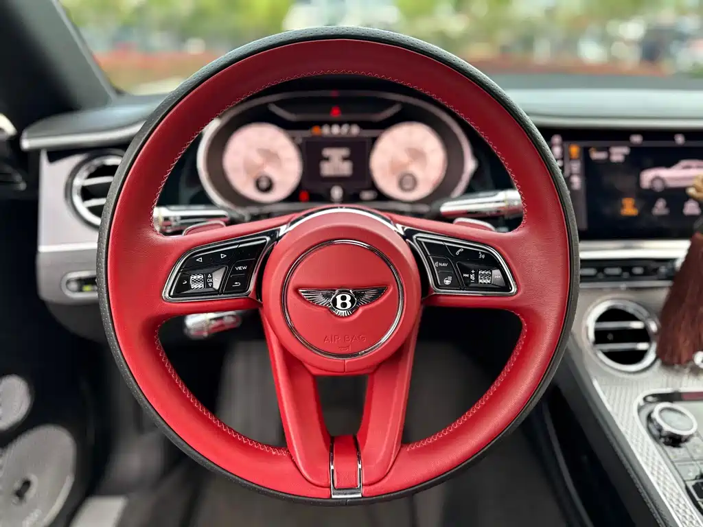 Bentley Continental 2022 — фото 17