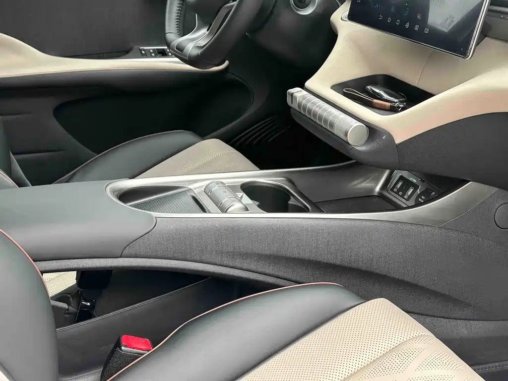 BYD Dolphin 2024 — фото 10