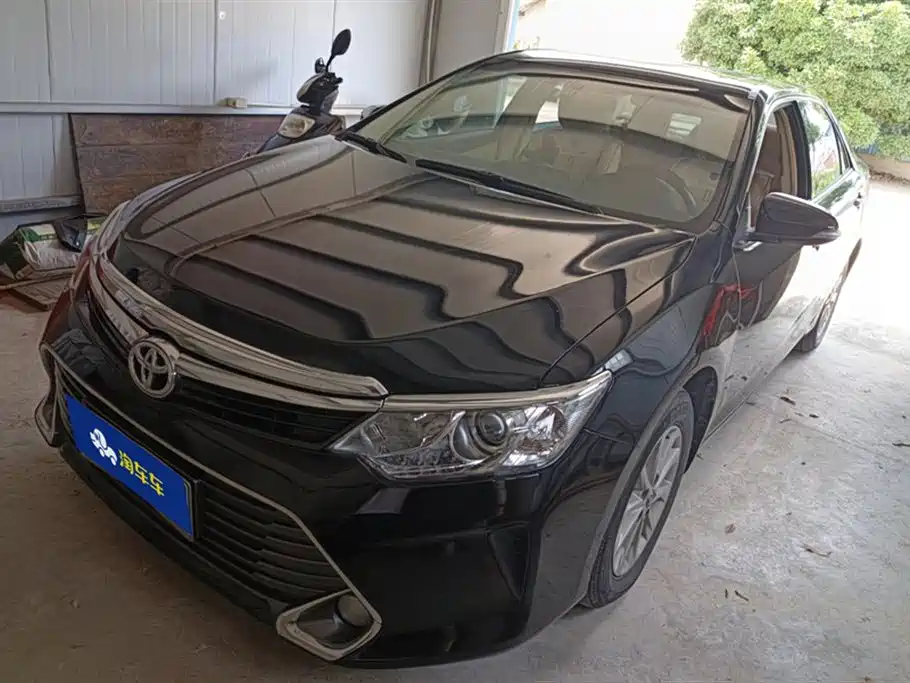 Toyota Camry 2015