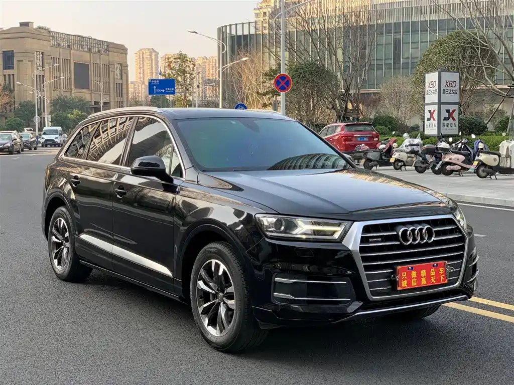 Audi Q7 2018 — фото 3