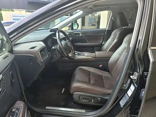 Lexus RX 2020