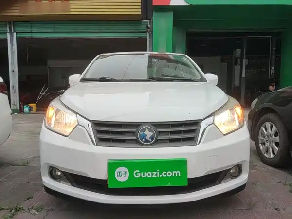 Venucia D50 2013