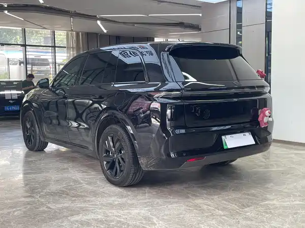 Li Auto L8 2023