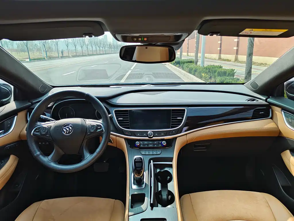 Buick LaCrosse 2020 — фото 21