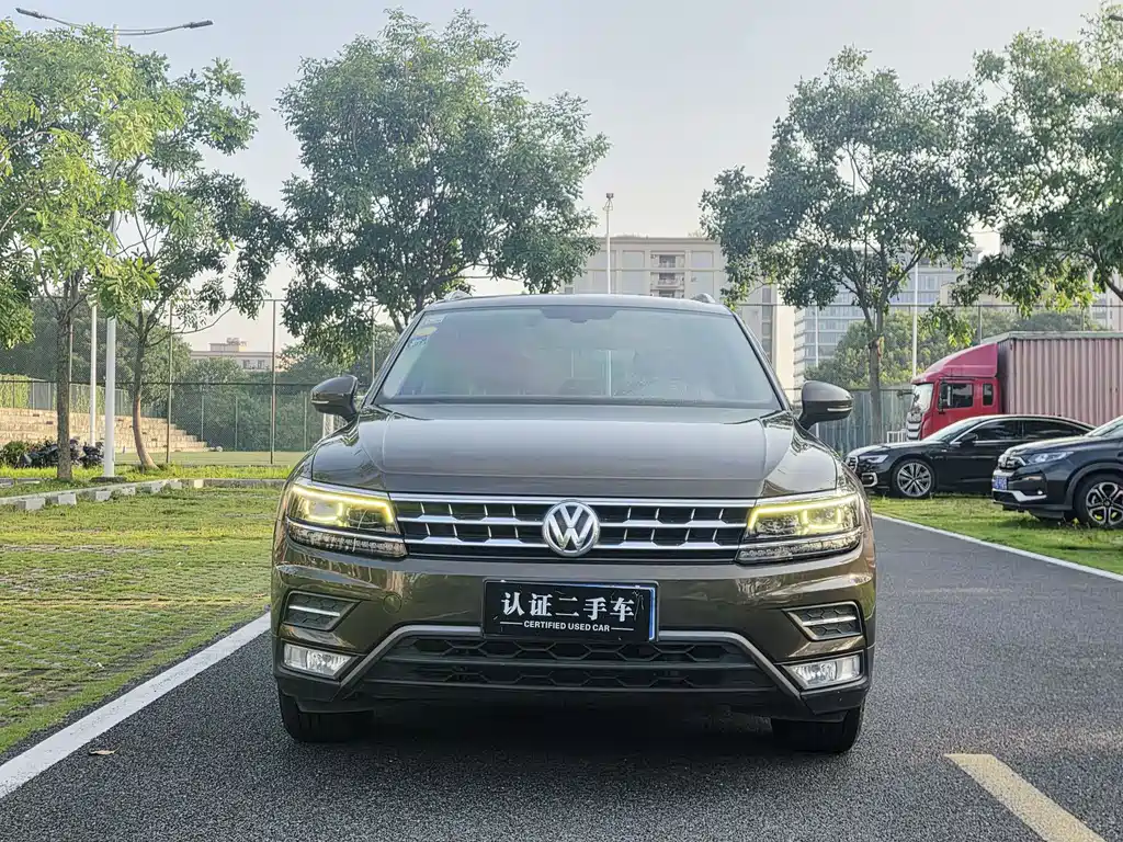 Volkswagen Tiguan L 2018 — фото 2