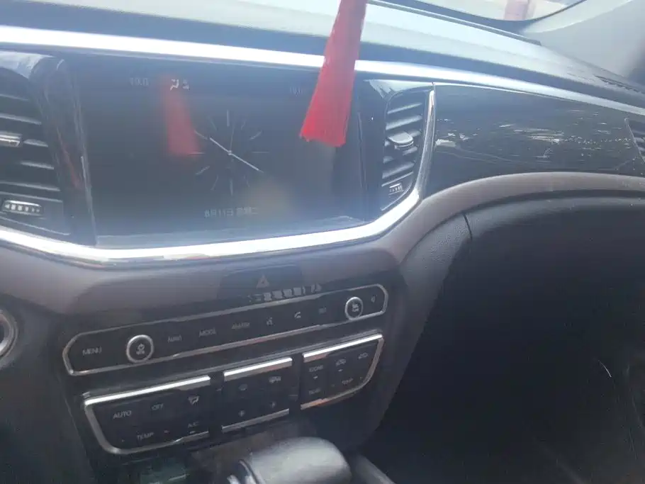 GAC Trumpchi GS8 2018 — фото 13