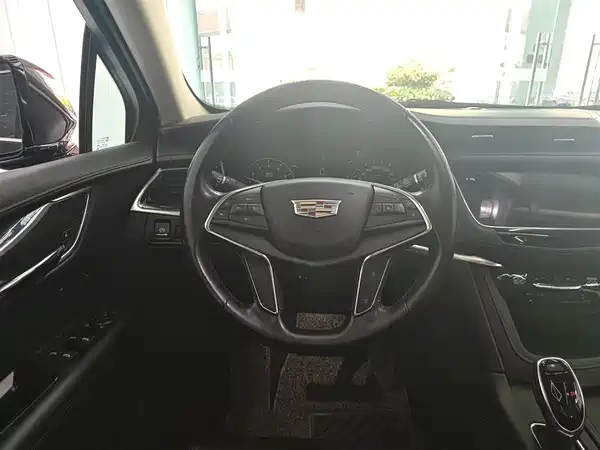 Cadillac XT5 2018