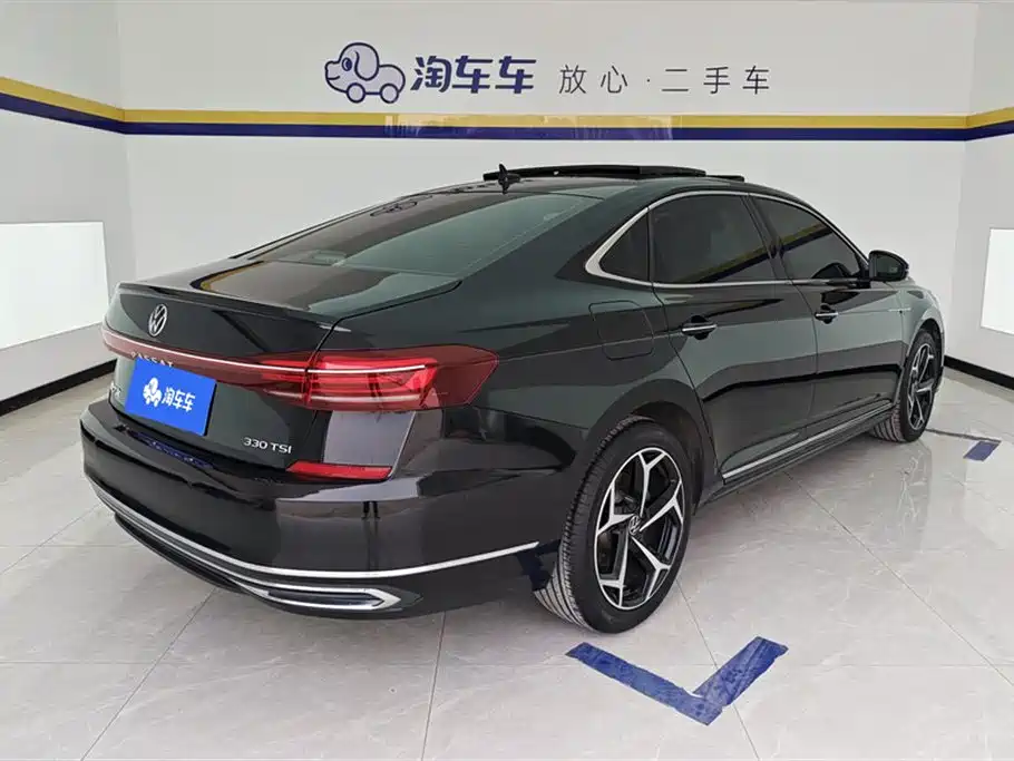 Volkswagen Passat 2023