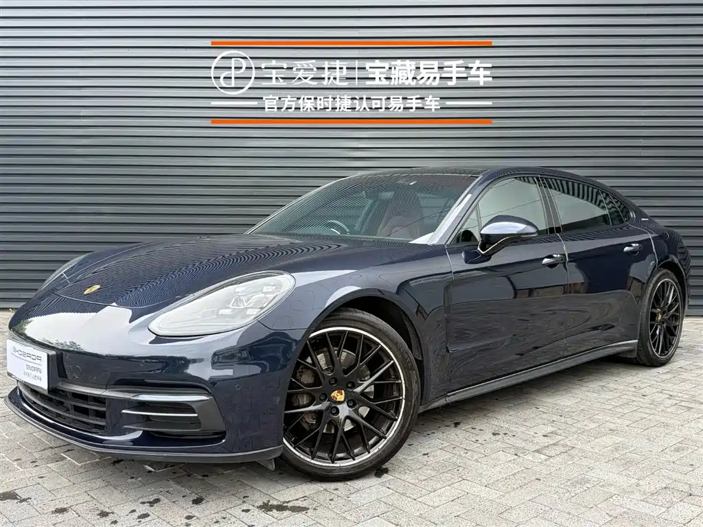 Porsche Panamera 2019 — фото 1