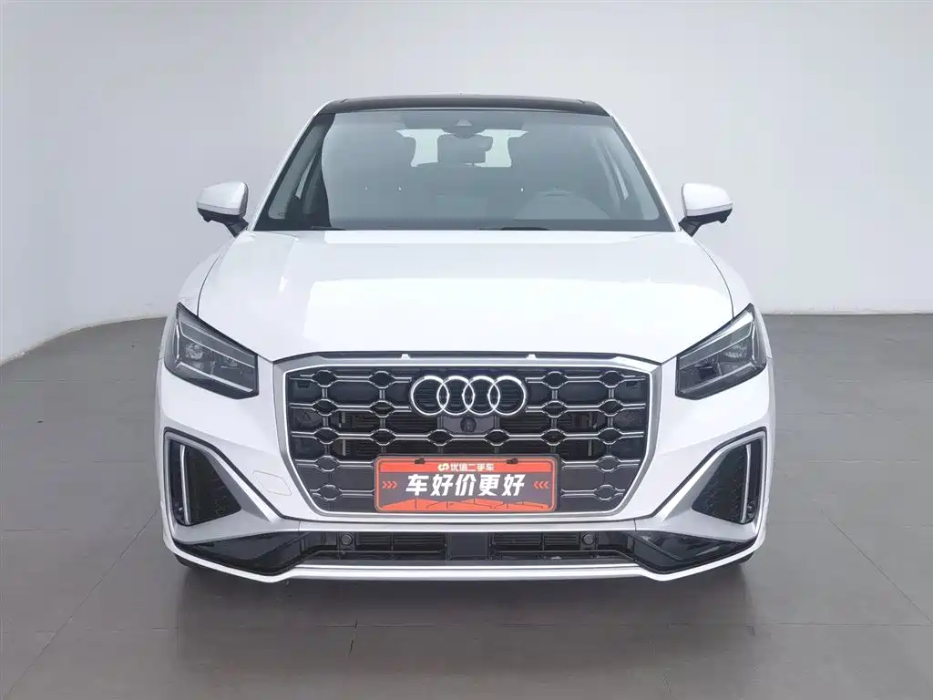 Audi Q2L 2022 — фото 3