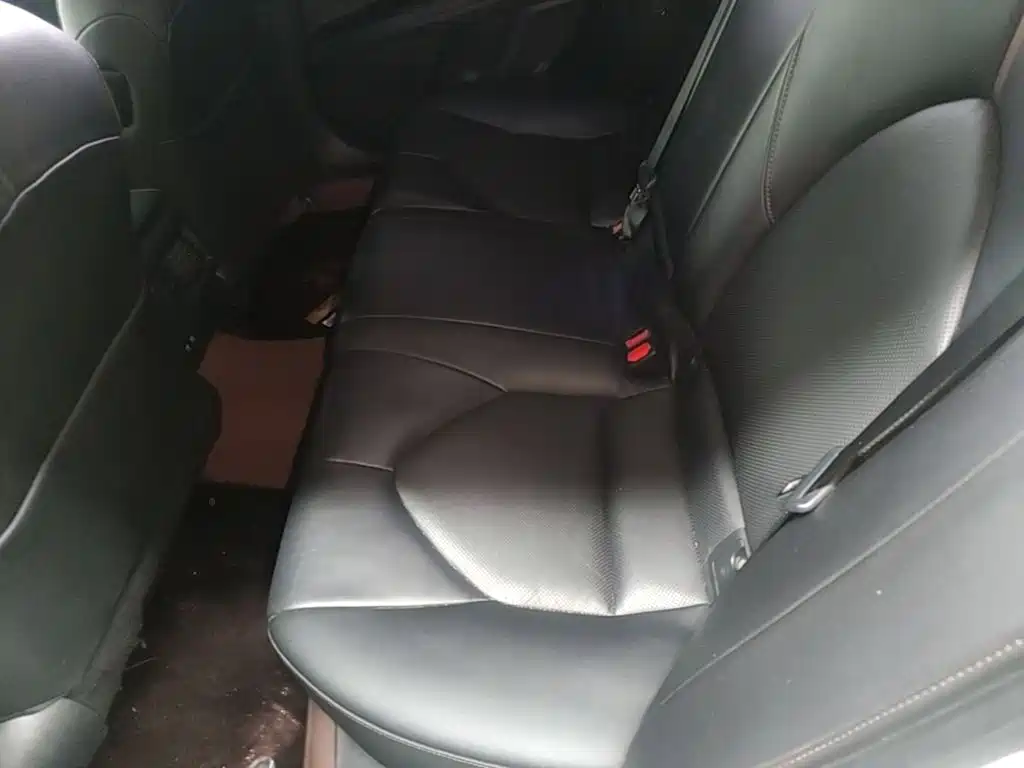 Toyota Camry 2019 — фото 17