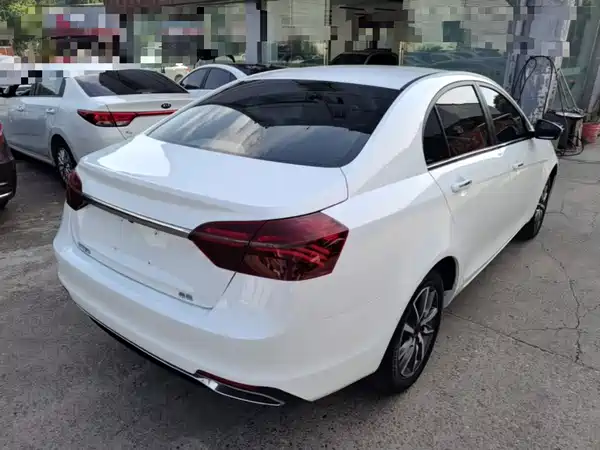 Geely Emgrand 2020