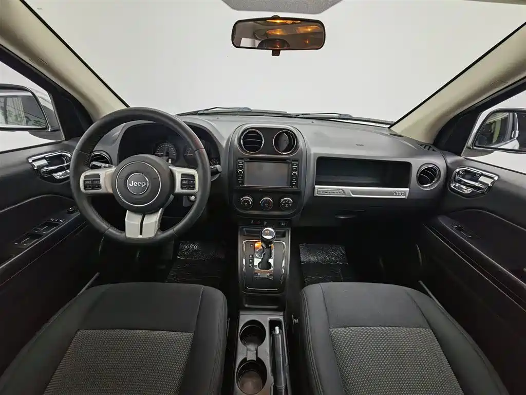 Jeep Compass 2014 — фото 5