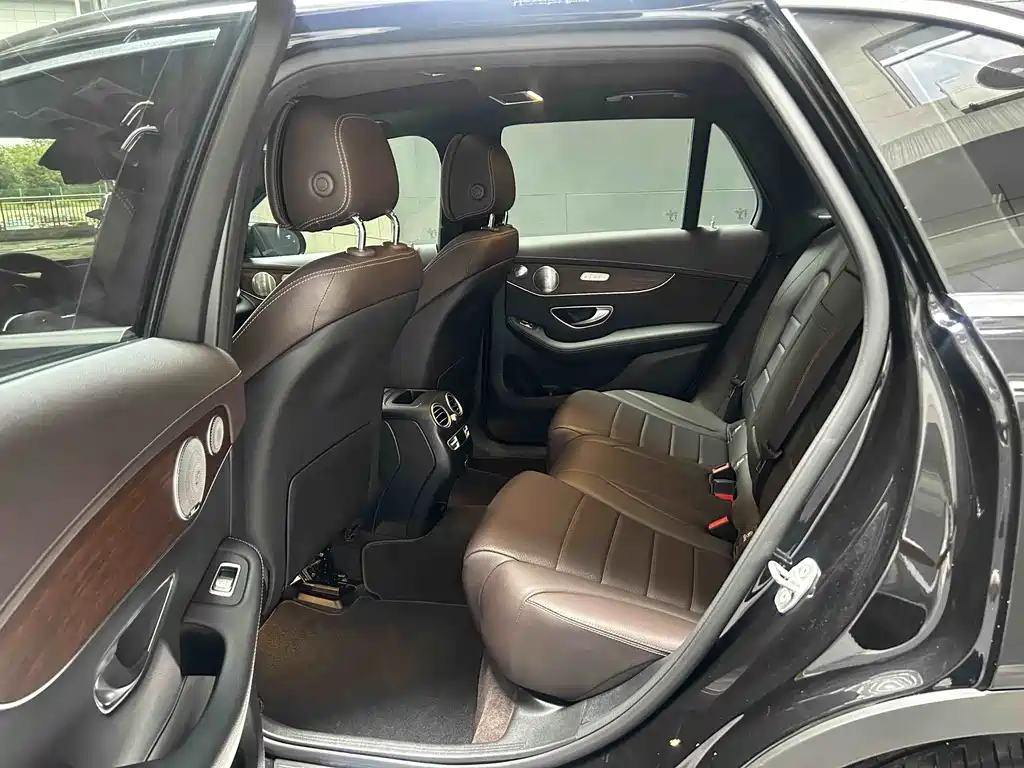 Mercedes-Benz GLC 2021