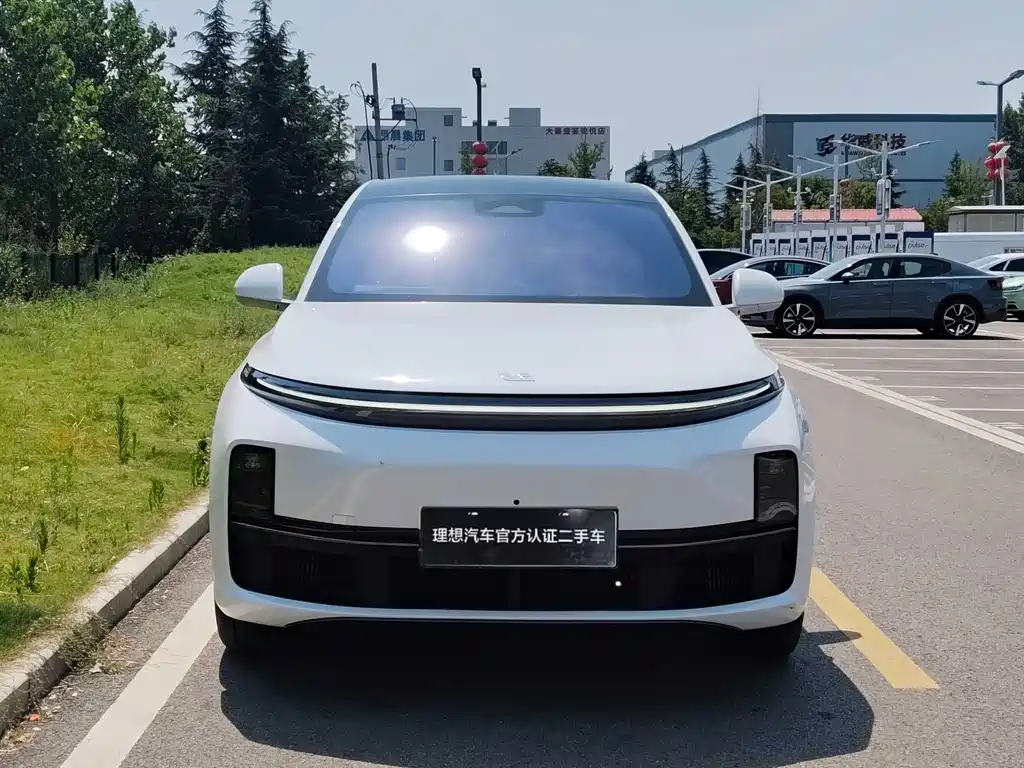 Li Auto Li L7 2024