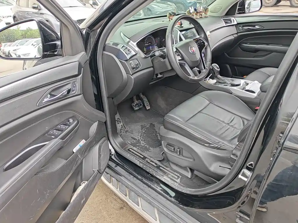 Cadillac SRX 2016 — фото 16