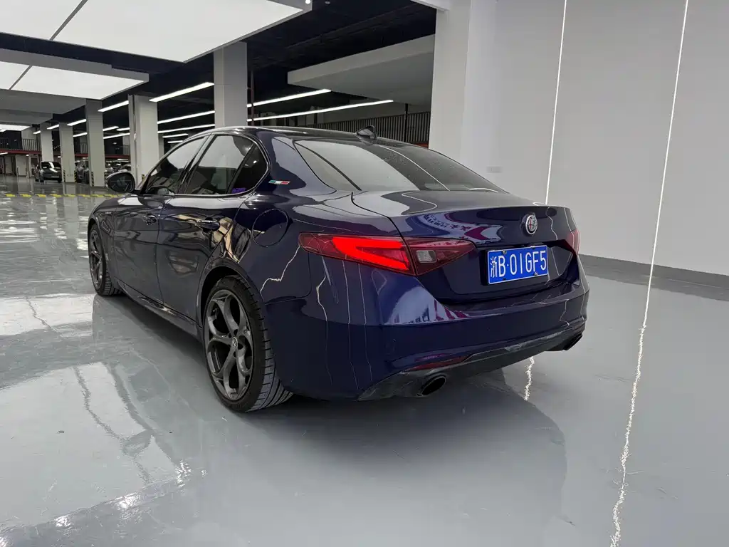 Alfa Romeo Giulia Juliet 2020 — фото 16