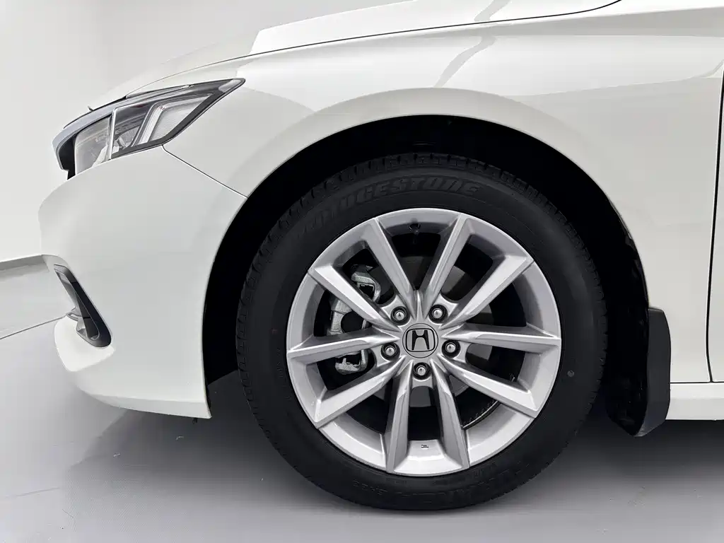 Honda Accord 2023 — фото 30