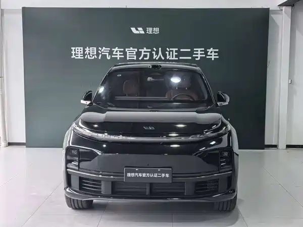 Li Auto L7 2025