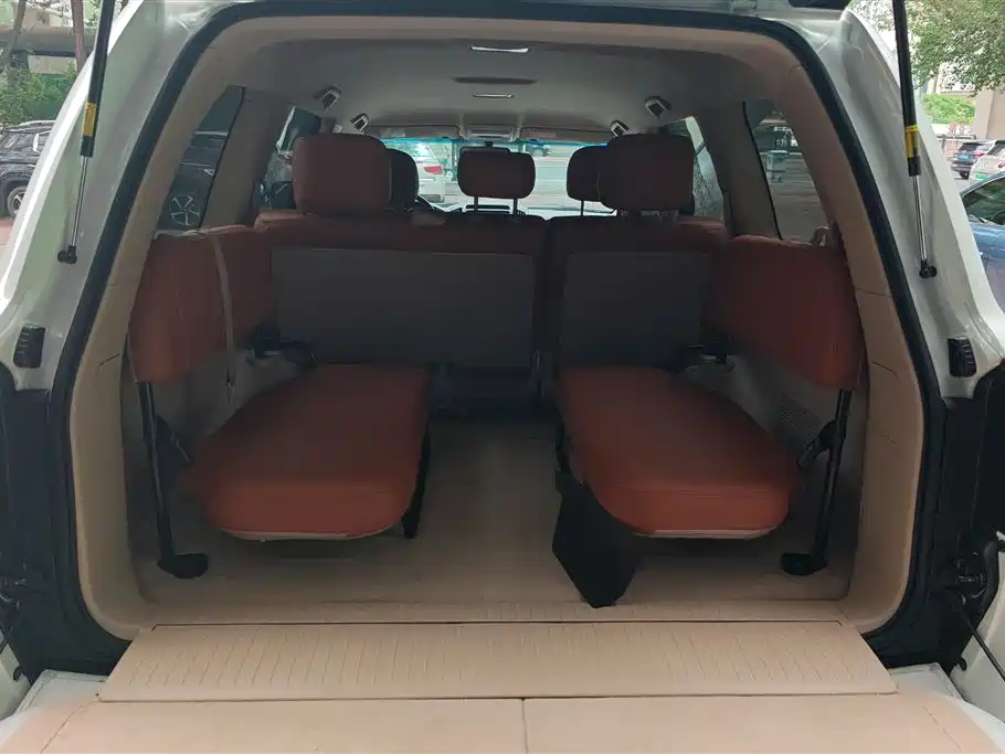 Toyota Land Cruiser 2015