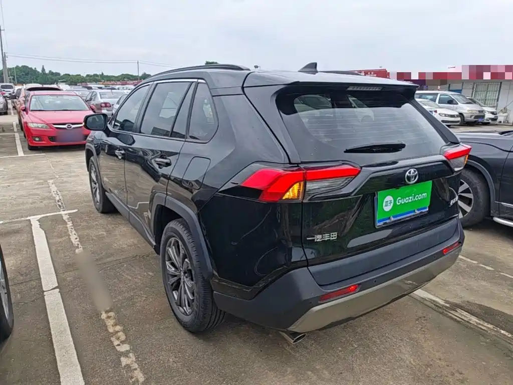 Toyota RAV4 2024