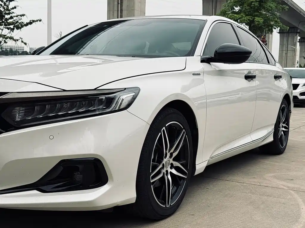 Honda Accord 2023 — фото 13