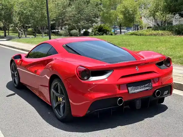 Ferrari 488 2019