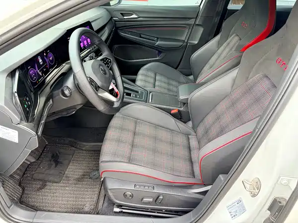 Volkswagen Golf GTI 2021