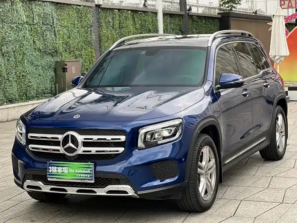 Mercedes-Benz GLB 2023