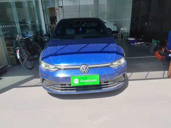 Volkswagen Golf 2021