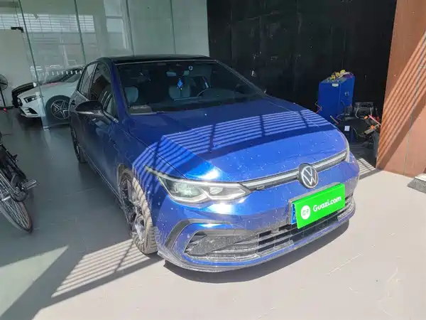 Volkswagen Golf 2021