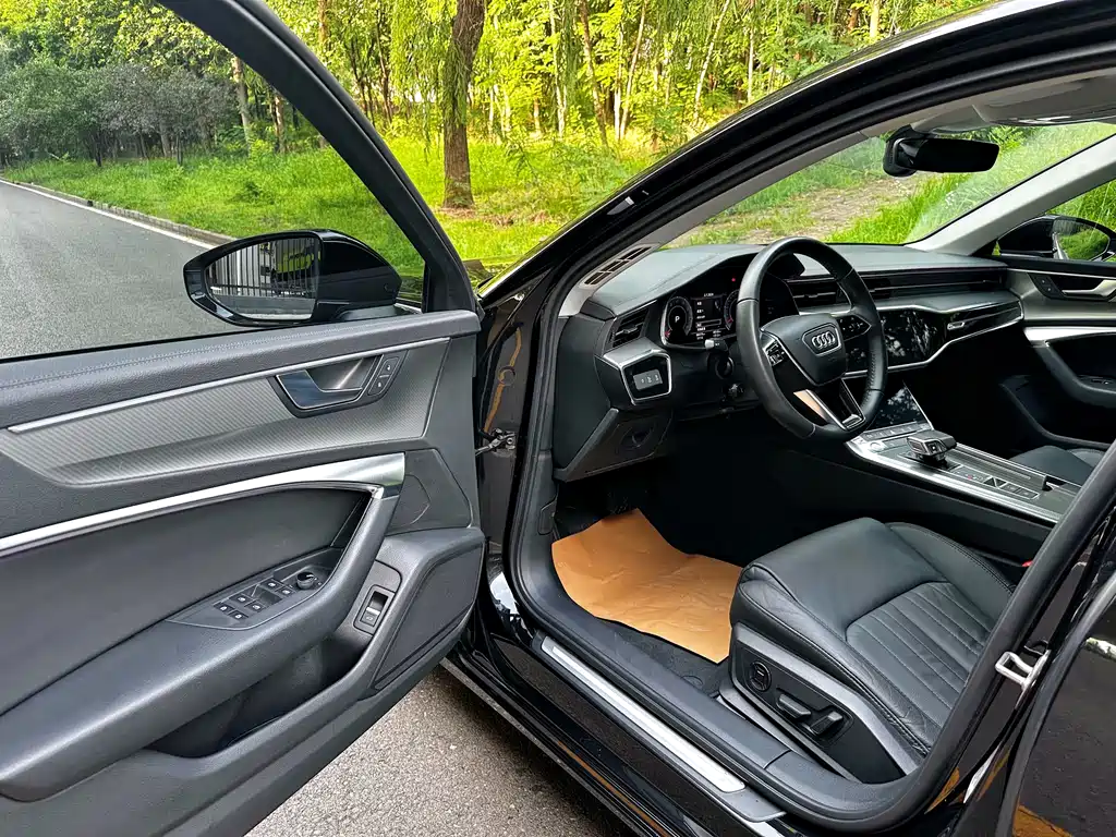 Audi A6L 2020