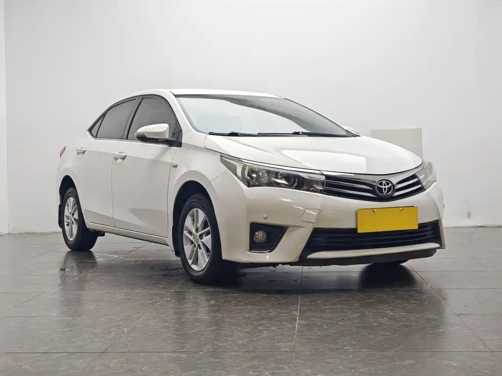 Toyota Corolla 2015 — фото 2