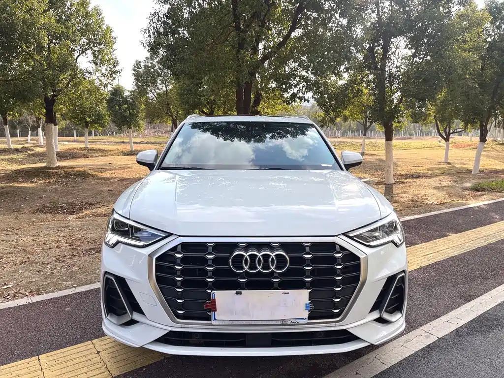 Audi Q3 2022