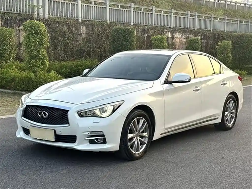 Infiniti Q50L 2016