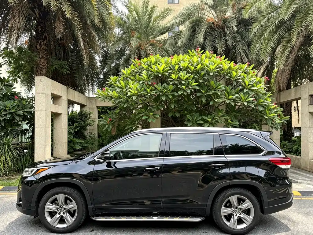Toyota Highlander 2018