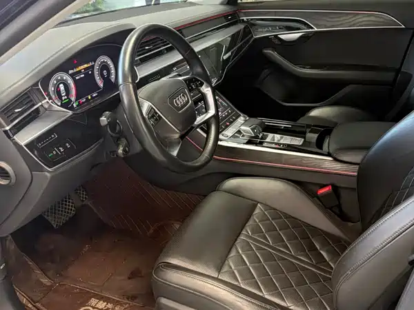 Audi A8 2021