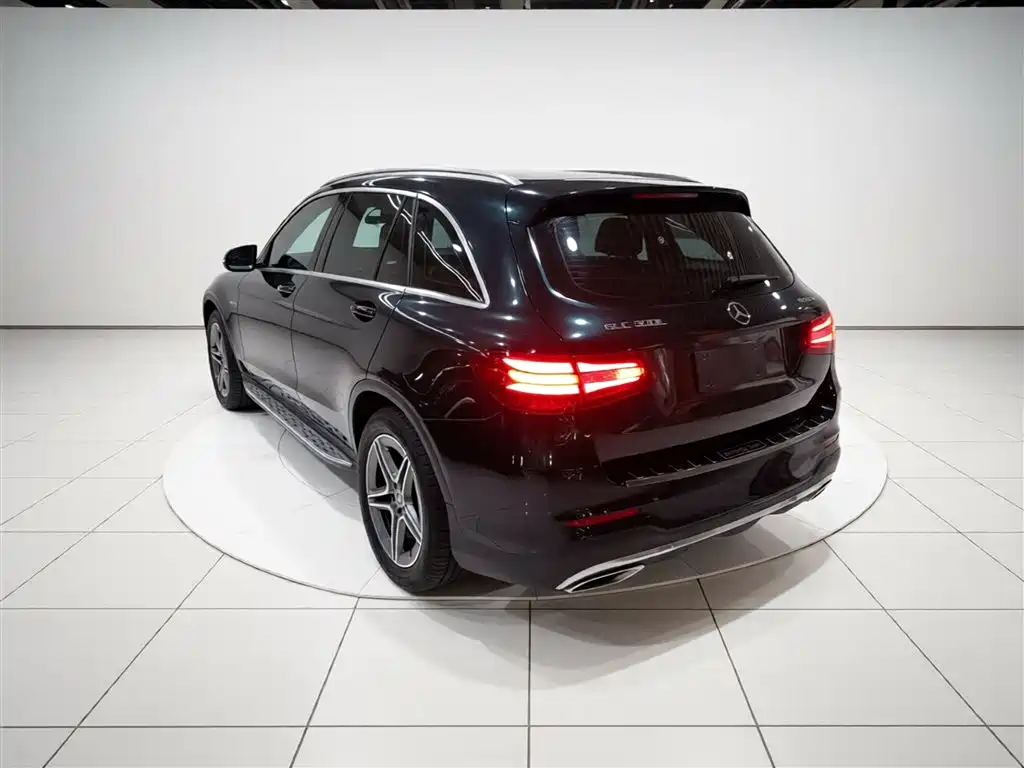 Mercedes-Benz GLC 2018 — фото 5